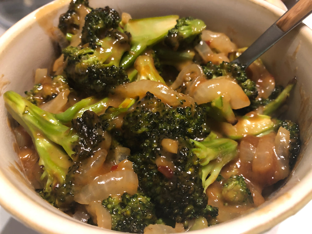 Broccoli with Spicy Peanut Sauce
